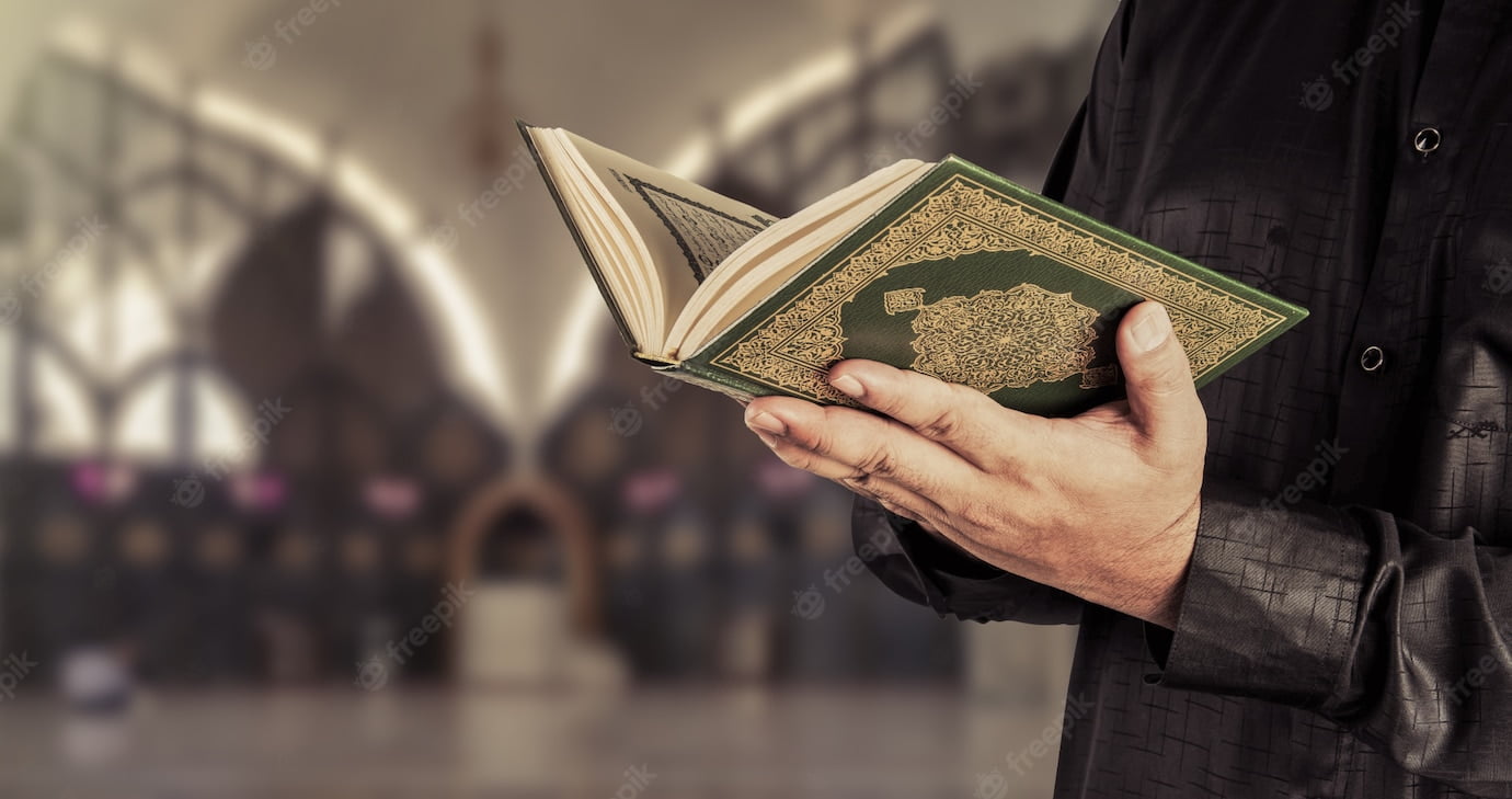 Books to understand quran